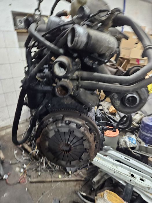 Silnik 2,8 Opel Mowano