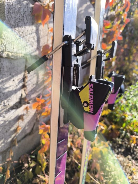 Лижі з кріпленням