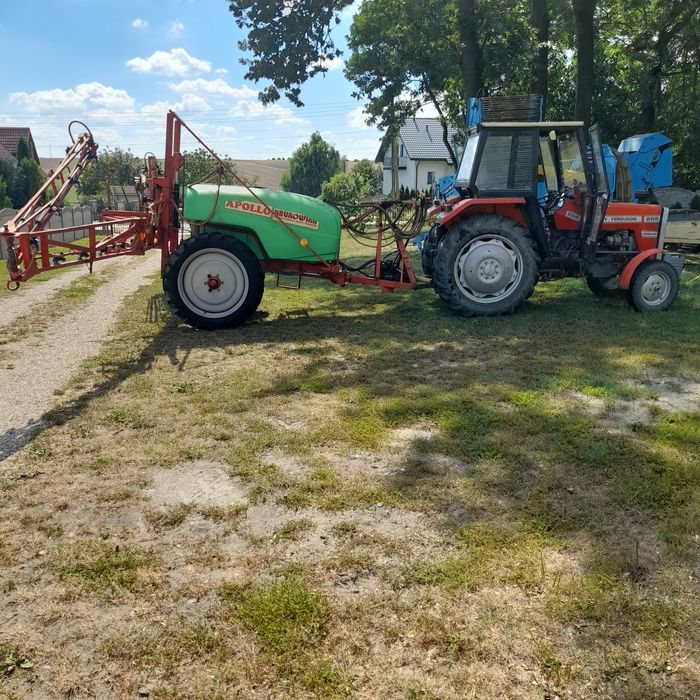 Opryskiwacz ciągany Krukowiak 1000L 15m