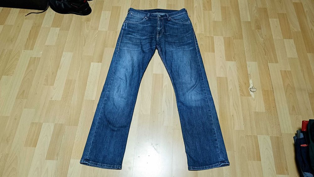 Męskie spodnie jeansowe LEVIS 273 r.M stan bardzo dobry