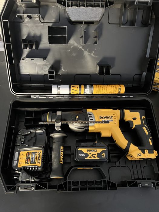 Акумуляторний перфоратор DeWalt DCH263 18V SDS-Plus