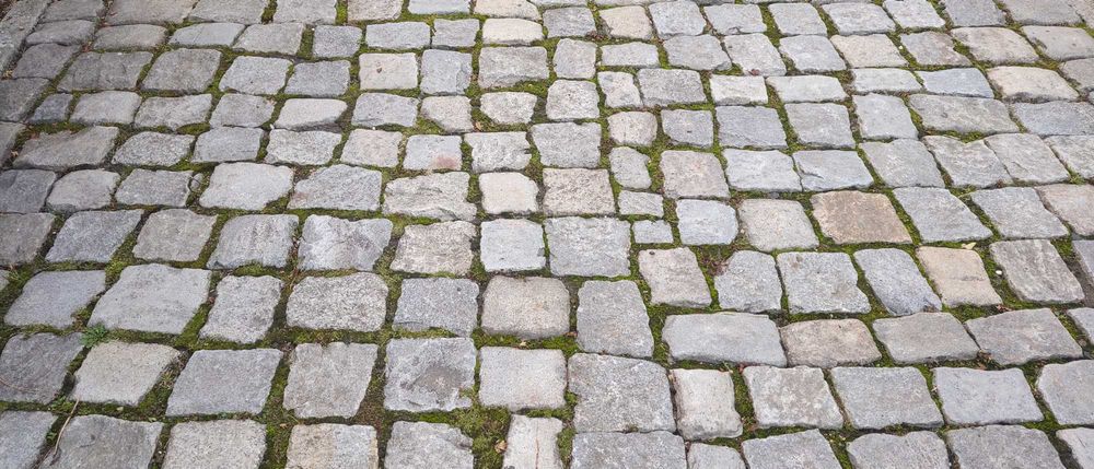Kostka granitowa duża