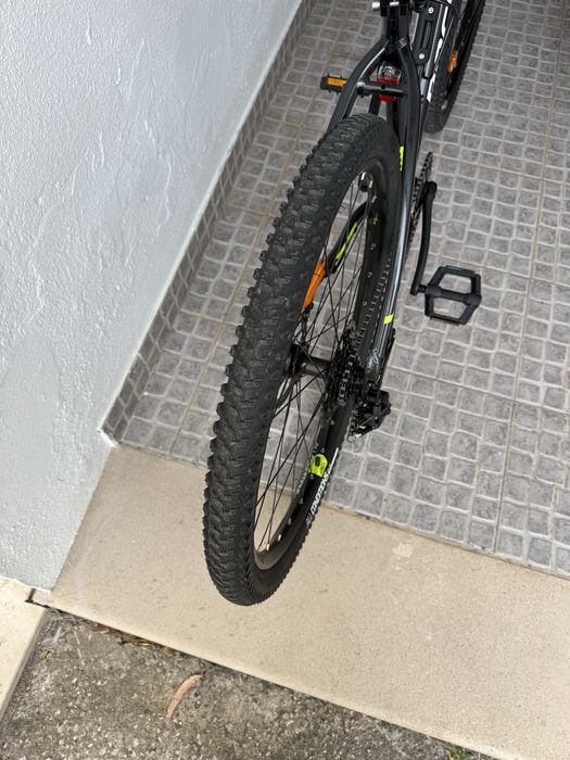 Bicicleta BTT rockrider st 530