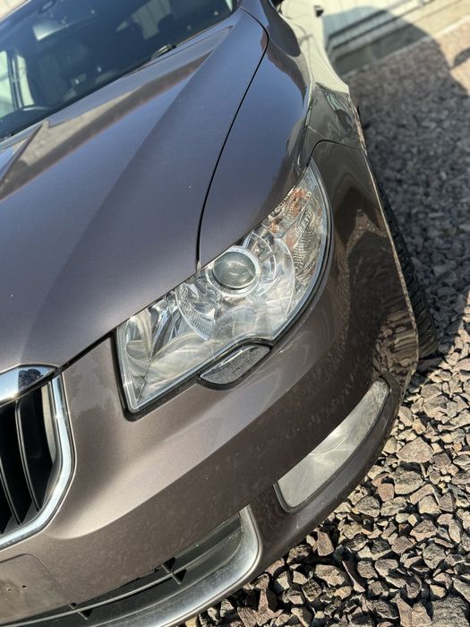 Фара ліва права Bi-Xenon Галоген Шкода Суперб 2 Superb 2