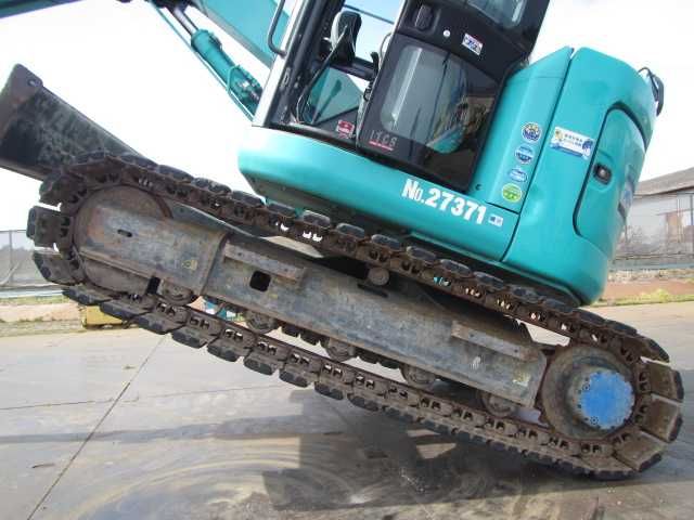 Гусеничний екскаватор Kobelco SK80UR-6E.