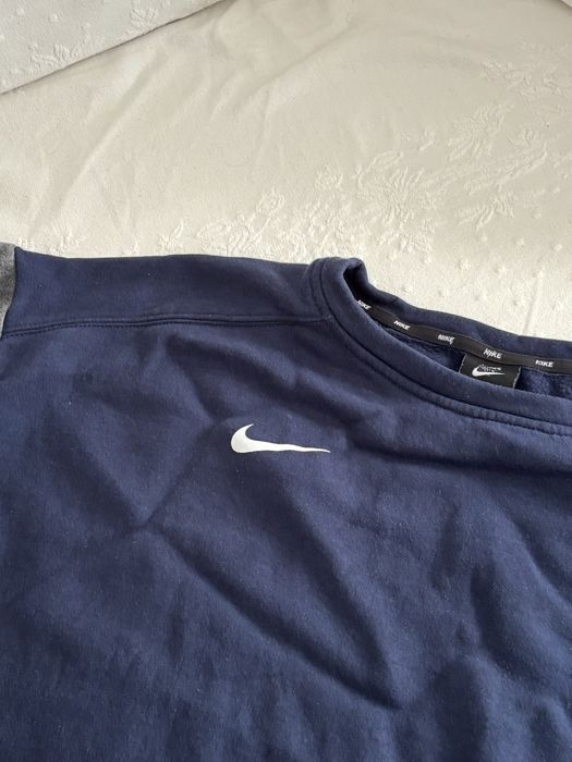 sweatshirt nike azul marinho com mangas cinzentas, L