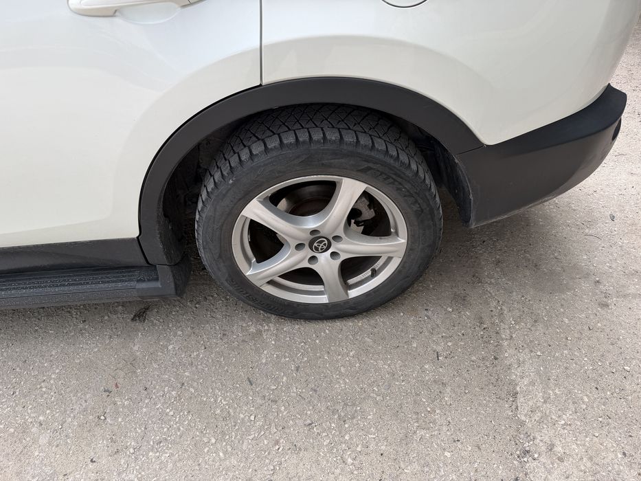 Sprzedam felgi 18' do toyoty