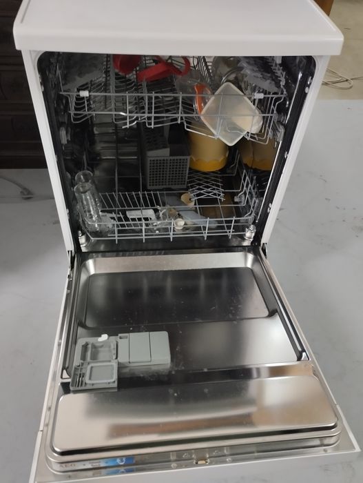 Máquina de lavar roupa AEG