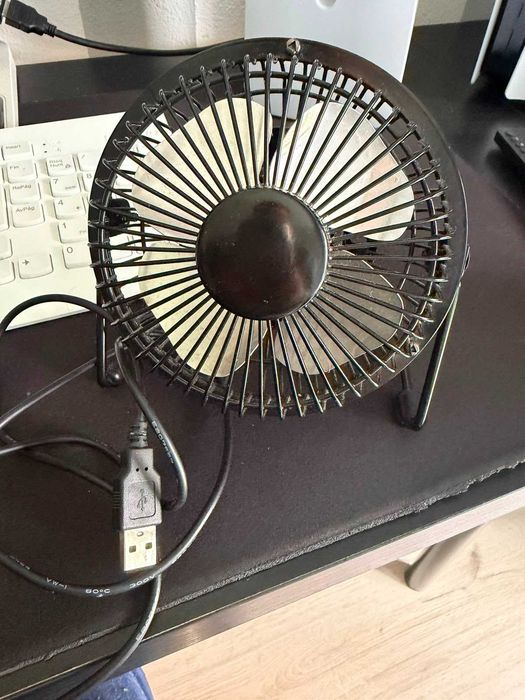 Ventoinha USB de Secretária em Metal