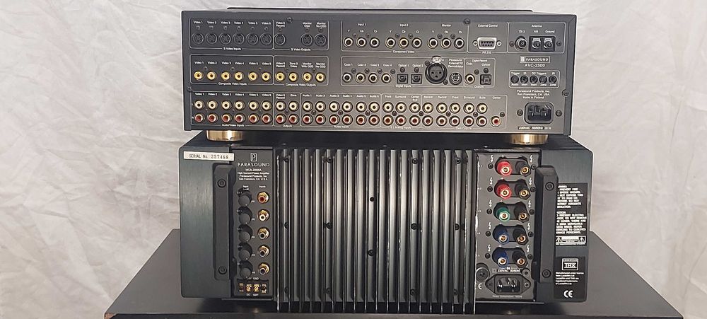 Parasound HCA-2205 + Parasound 2500