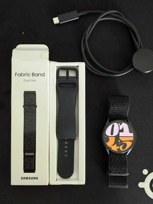 Samsung Galaxy Watch 6 40mm + Fabric Band