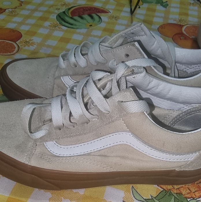 Sapatilhas usadas cada par 25€