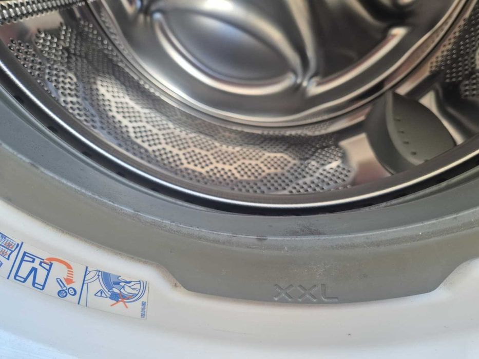 Máquina de Lavar Roupa AEG 8kg de Carga, Super Eficiente e em Excelente Estado