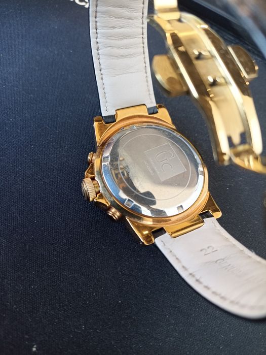 Годинник Gc 42005 G1
