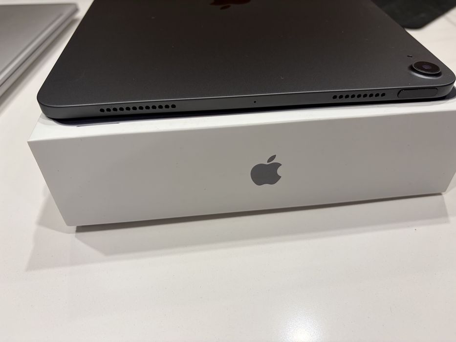 iPad Air 4 (2020) 64GB Wi-Fi Space Gray + caixa | Impecável