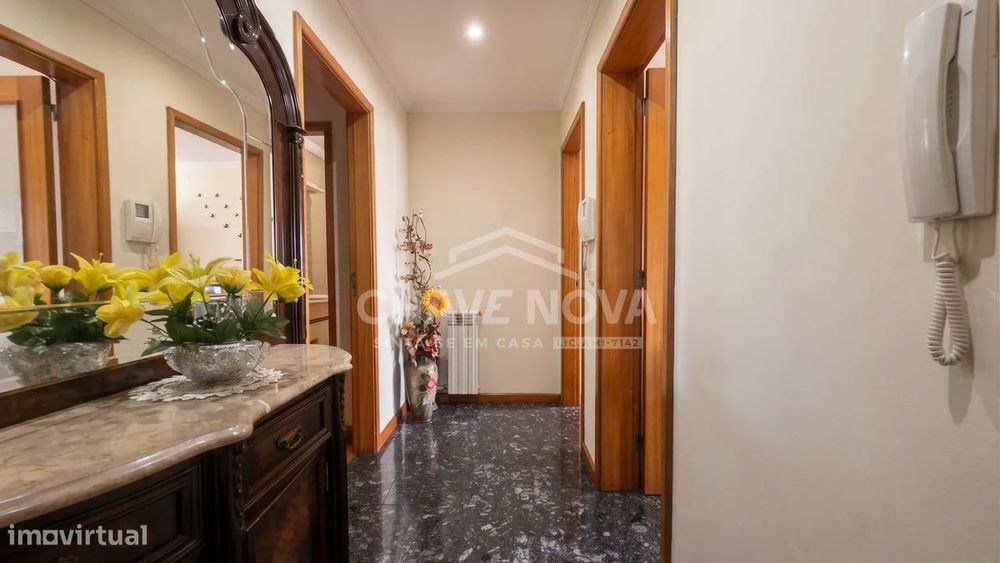 Apartamento T2 c/ Garagem Box em Ermesinde