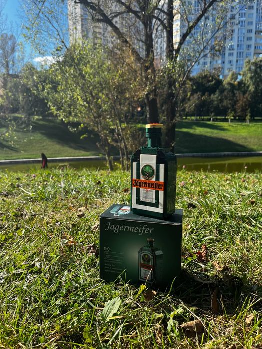 Набір LEGO у вигляді пляшки Jägermeister лего Егермейстер
