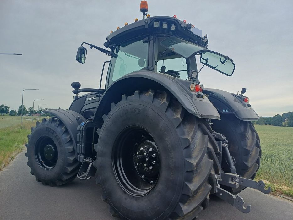 Valtra S353 Black Edition Super Stan fendt massey john deere case new holland