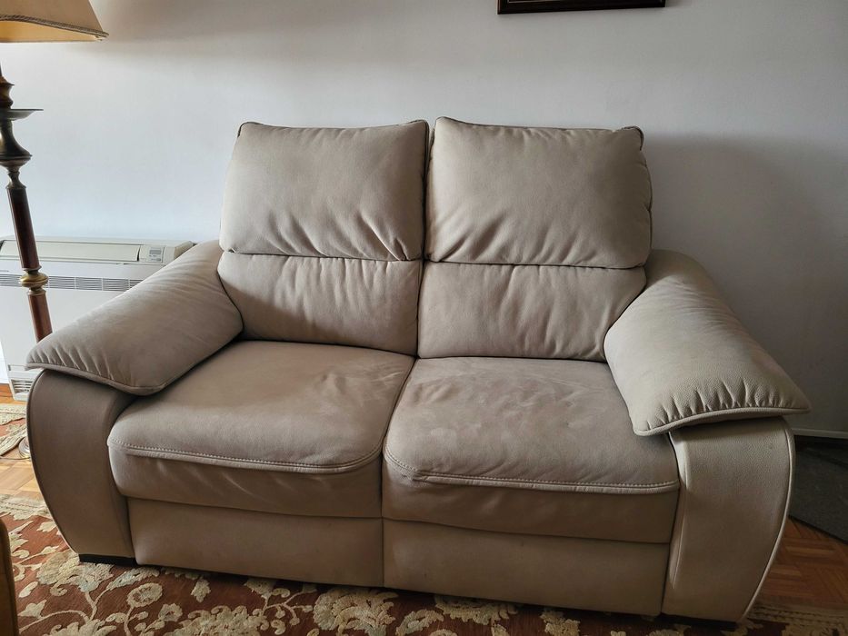 Sofá 2 lugares semi-novo