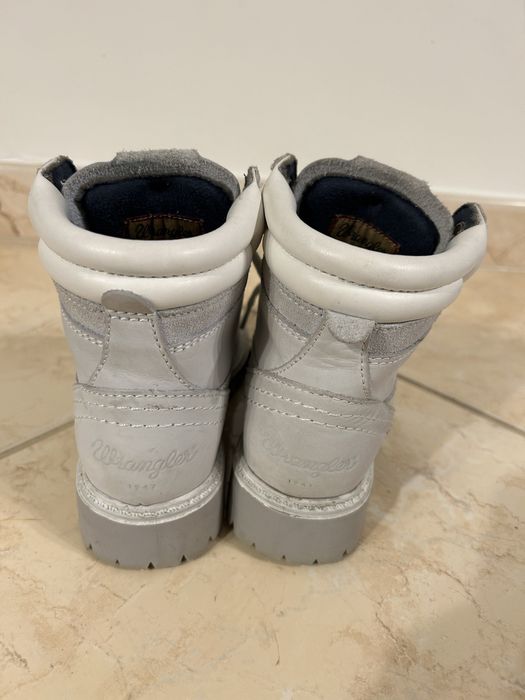 Trapery Wrangler 37 szare