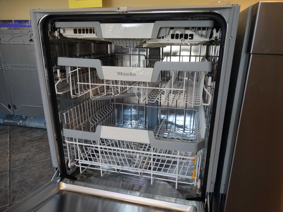 Zmywarka pod blatowa biała Miele G7200 SC nowy model 6 m-cy gwar