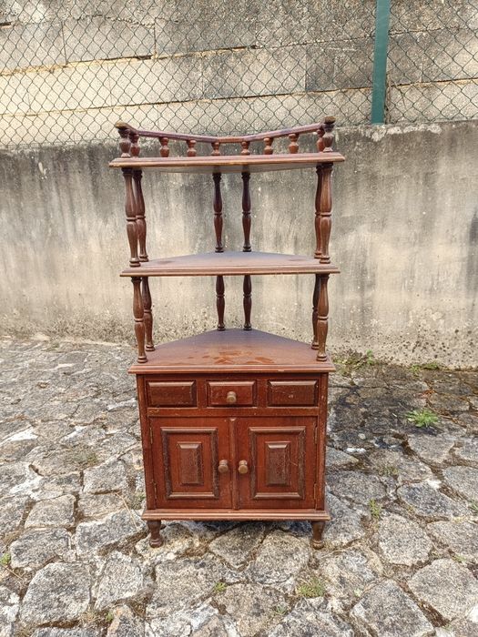 Móvel de canto bom estado