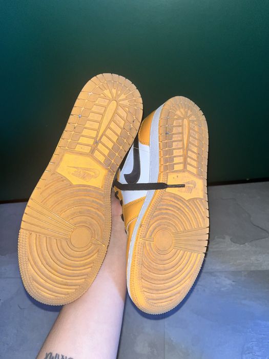 Nike Jordan 1 Mid Taxi Yellow Toe 2022Size