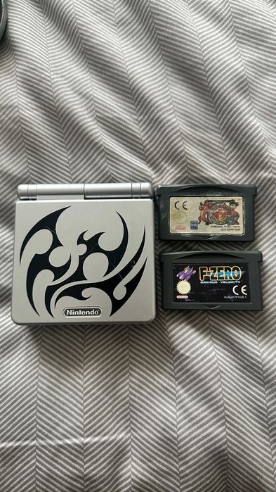 Game Boy Advance SP Tribal (Edição Especial) + 3 jogos – Para reparar