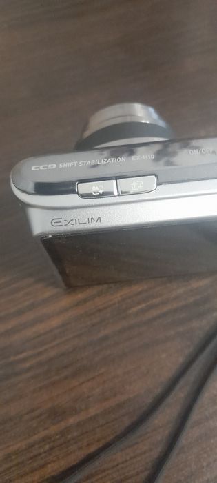 Фотоапарат Casio Exilim EX-H10 (CCD)