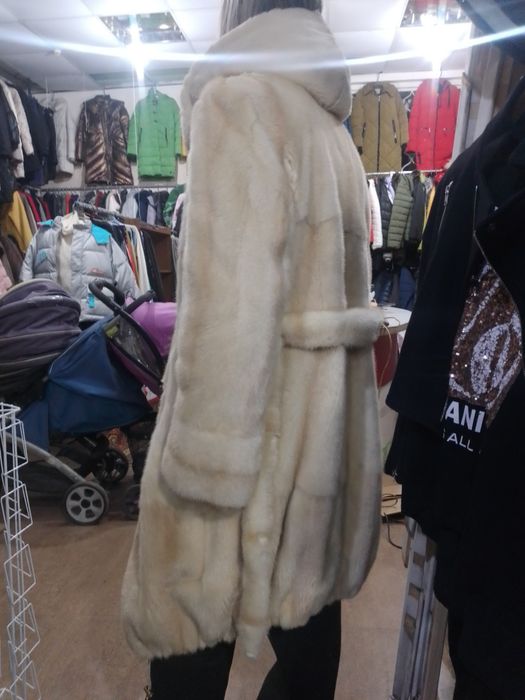 Норковая шуба Фабр качества с капюшоном и норковой шапкой