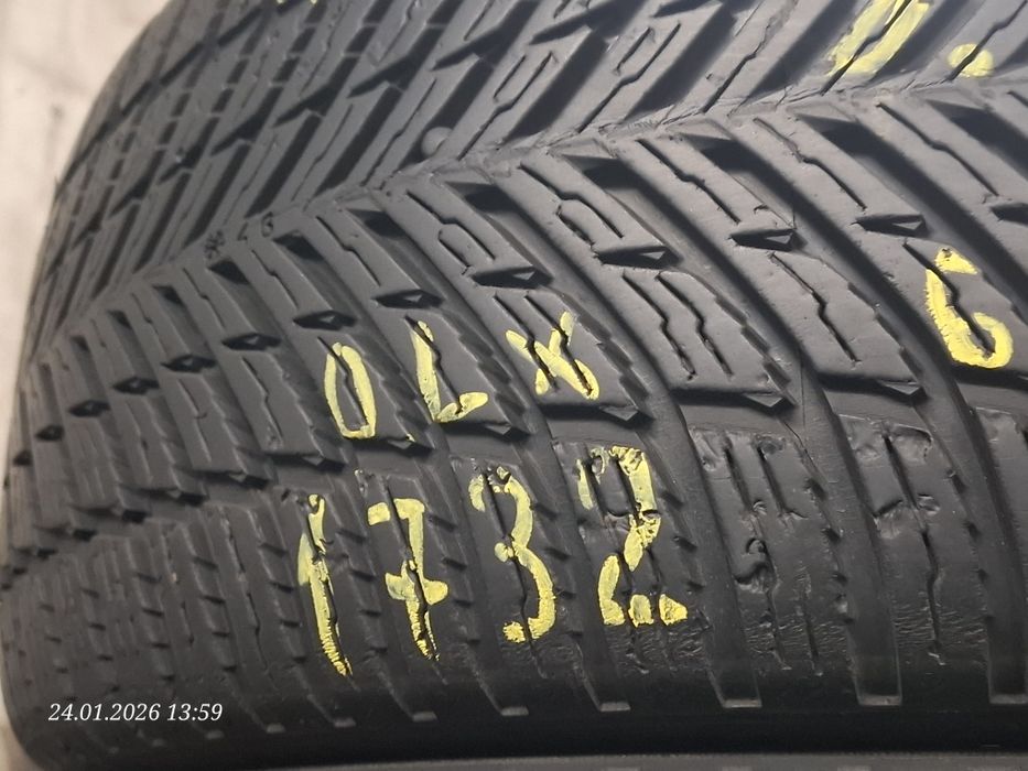 Sprzedam komplet opon nokian season proof