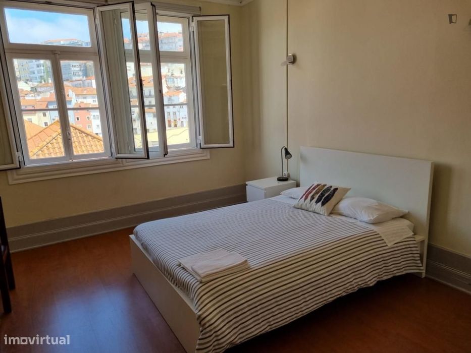 Estúdio - localizado em Baixa Coimbra