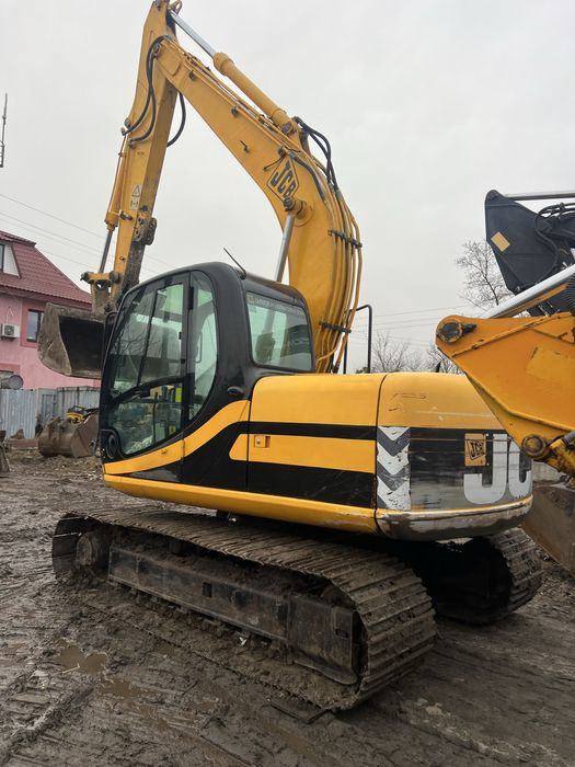 Ескаватор гусеничний