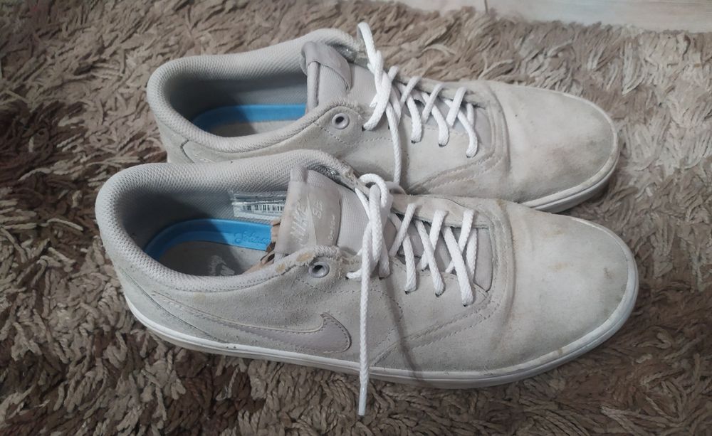 Trampki męskie Nike rozmiar 41 naturalny zamsz