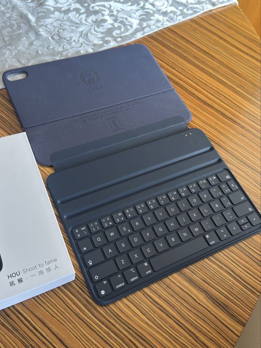 Conjunto capa com teclado e caneta para Ipad 11 2025