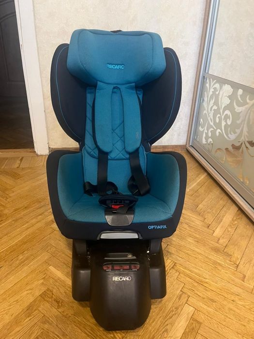 Автокрісло Recaro Optiafix