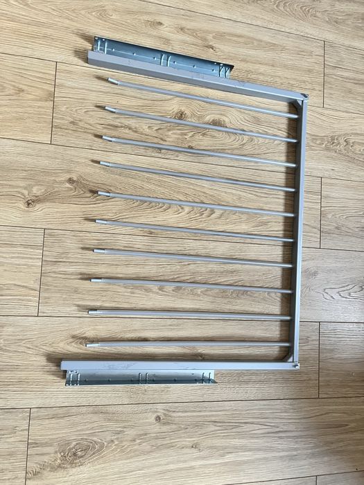 Wysuwany wieszak na sponie ikea pax