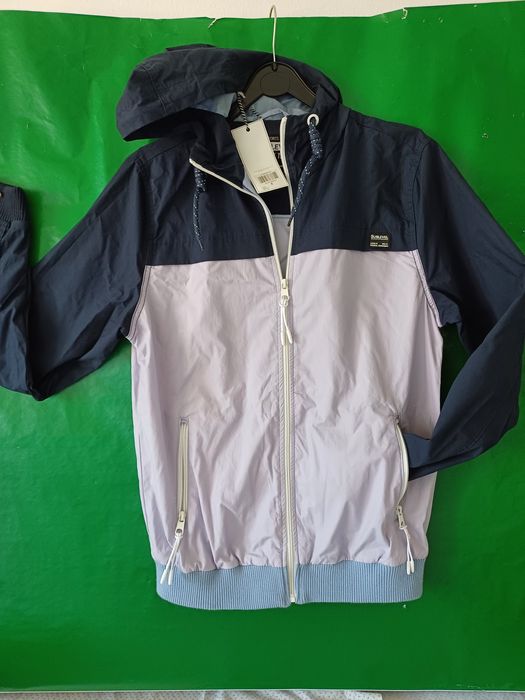 Parker nova tamanho S. 8 euros