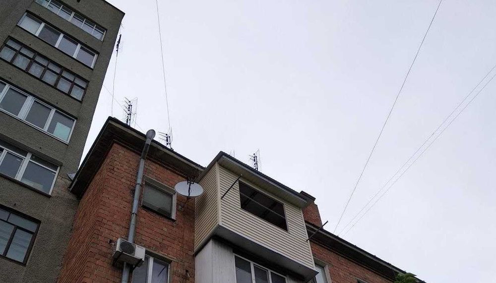 Обшивка балконів під ключ | Утеплення, сайдинг, вагонка, гіпсокартон