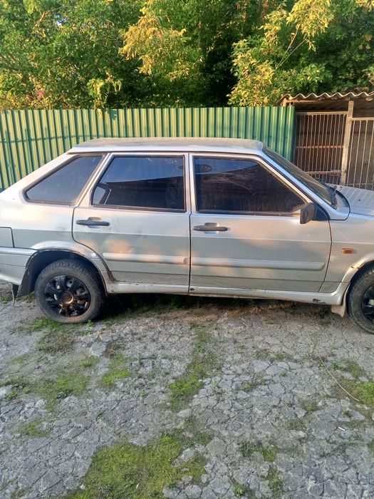 Продаеця ваз 2114 сів поїхав