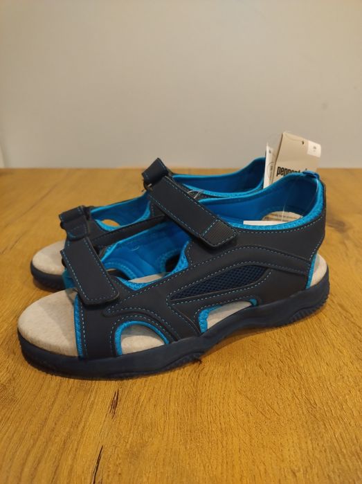 Sandały chłopięce r 36 wkładka 23 cm
