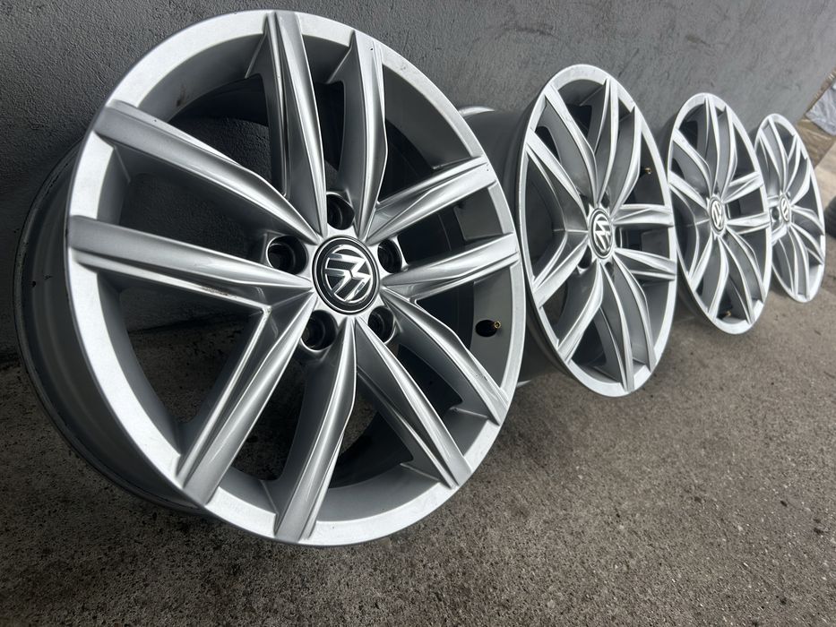 Felgi alumniowe 16” VW t-rock Golf 7  5G0 601 025 CS