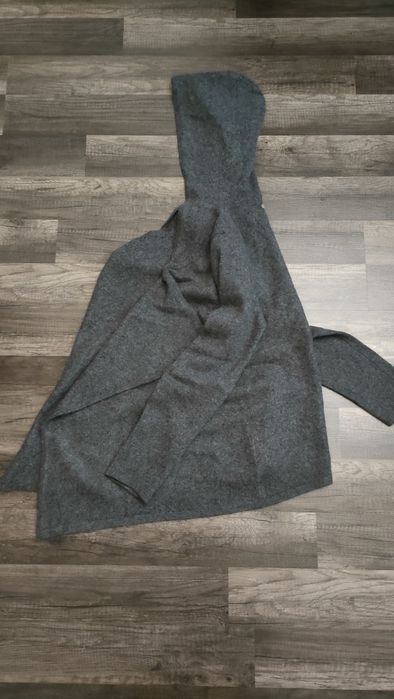 świetny sweterek - narzuta z kapturem JAKE'S 100 % kaszmir
