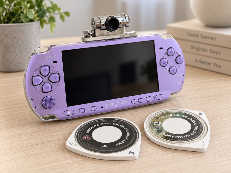 PSP 3000 Hannah Montana Lilac Purple + Câmara + 2 Jogos Retro