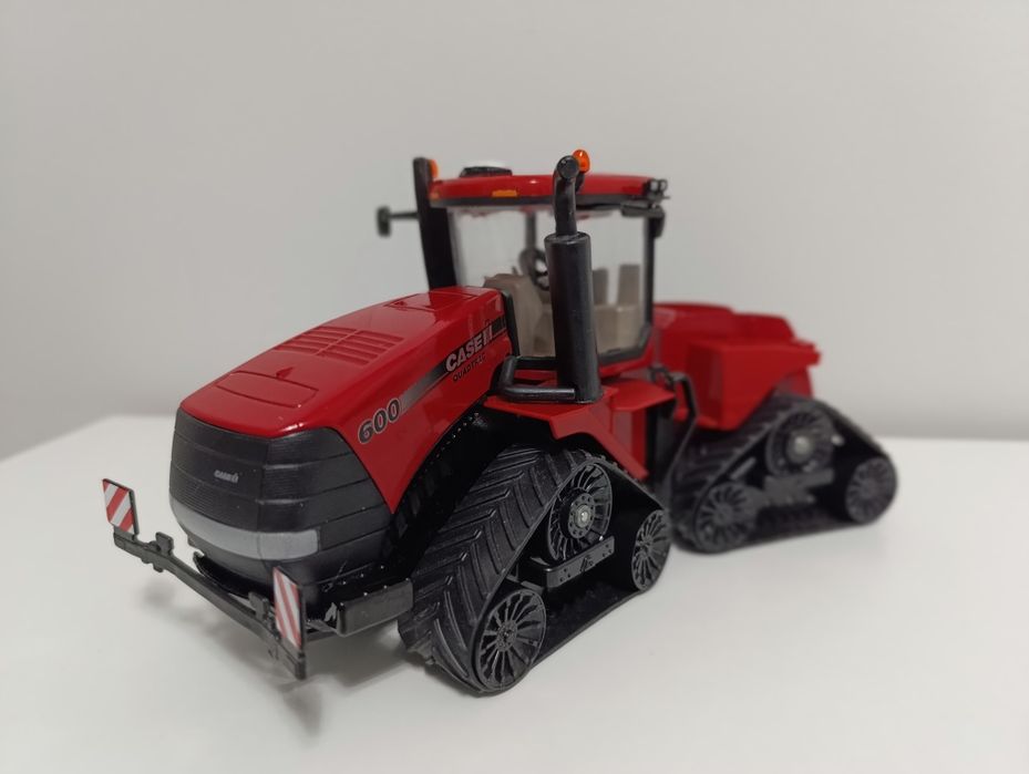 Traktor ciężarowy duży metalowy Siku Case  CASE IH Quadtrac 600 w skal
