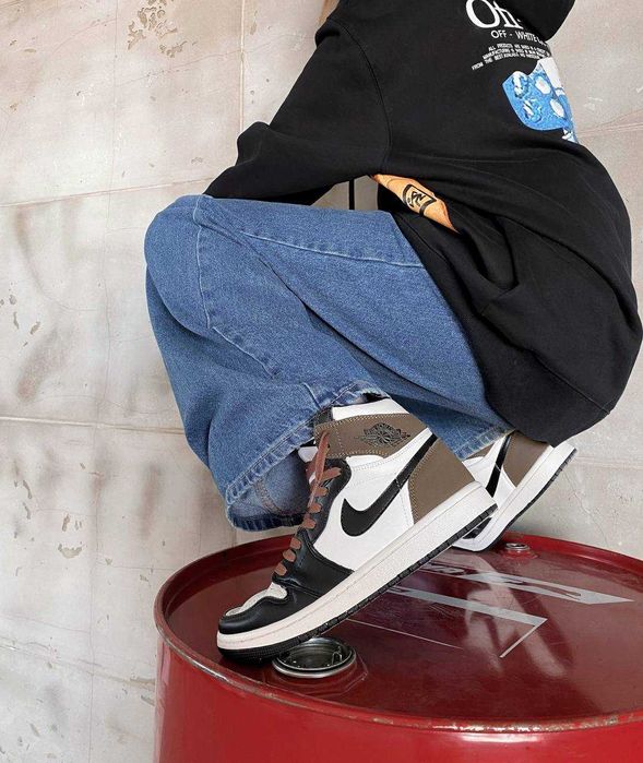 Jordan 1 Retro Dark Mocha