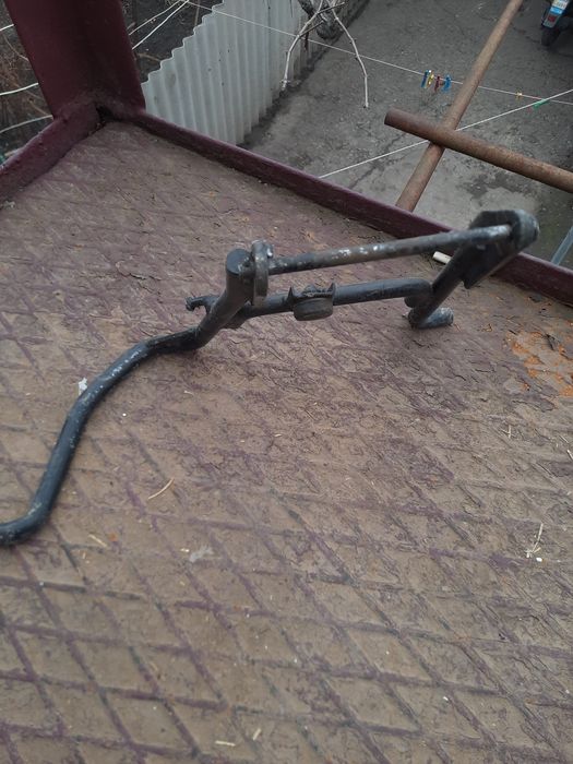 Продам центральную ножку сузуки адресс 100