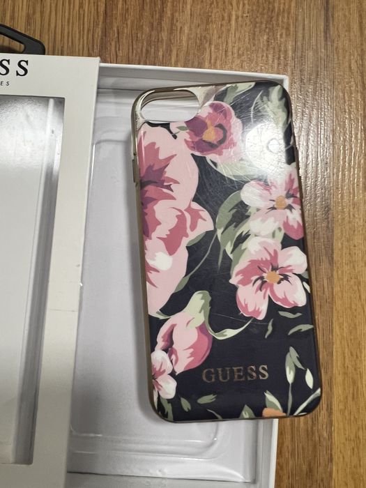 Oryginalne  etui na telefon iPhone 8/7 GUESS