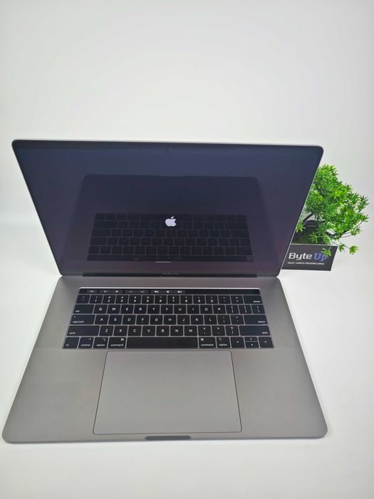 Apple MacBook Pro 15" A1990 (2019) i7/32GB/1TB SSD / GWARANCJA