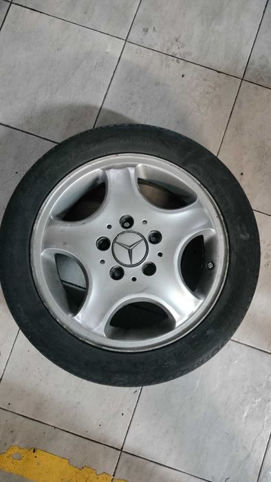 4 Jantes  Mercedes A170  de 15"  5x112 mais pneus w168 Avantgard